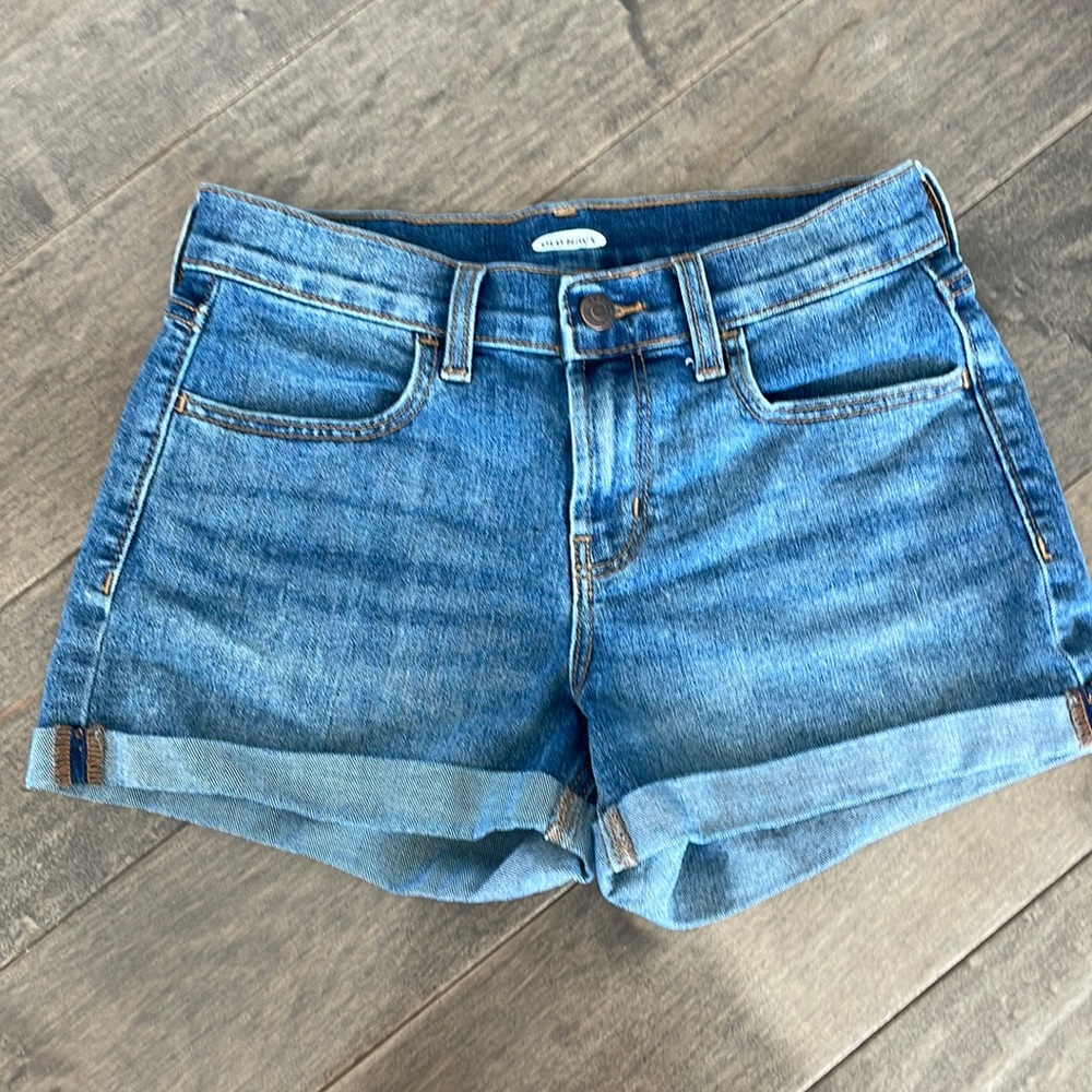 Old navy cuffed jean shorts size 0